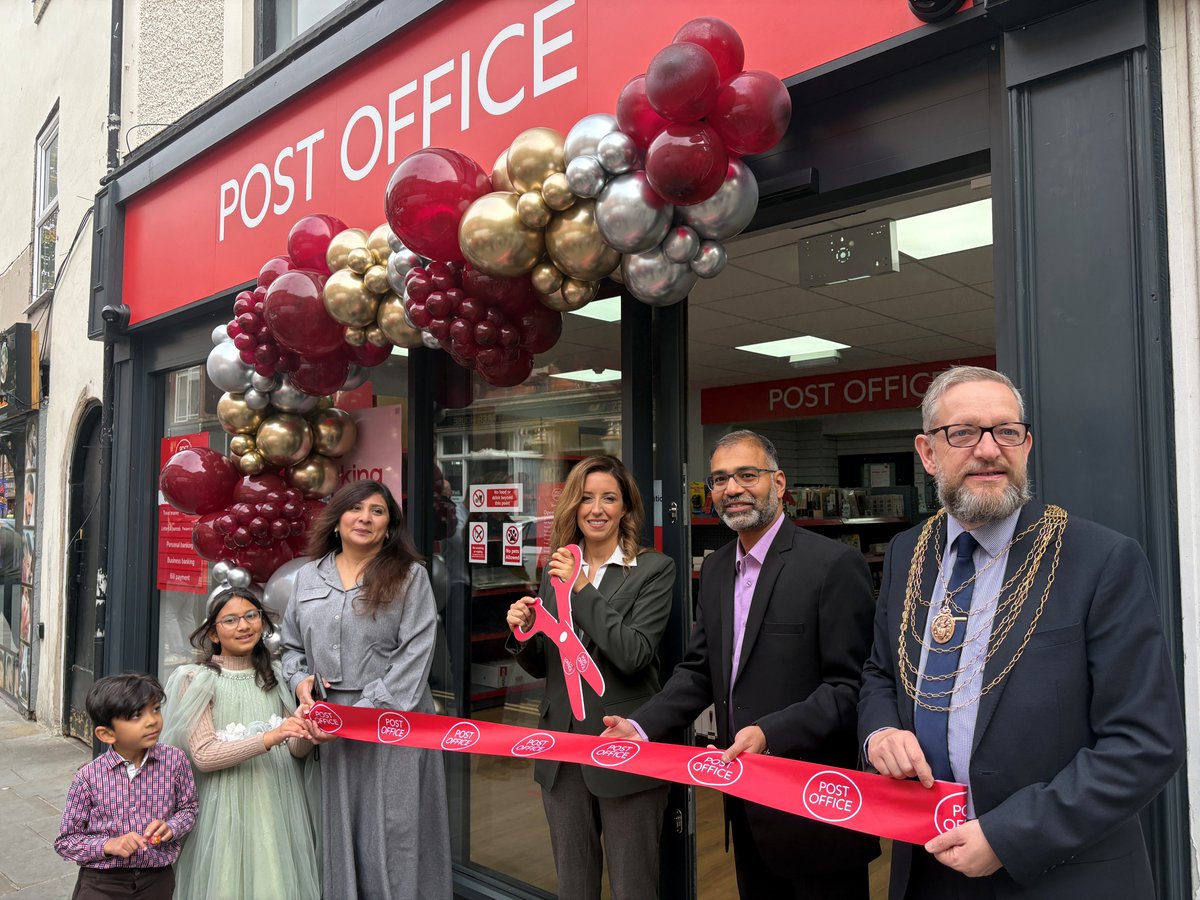 📰 New Post office opens in new City Centre location:
12 Scot Lane has now been transformed into a modern, fully equipped Post Office, creating 2 full time and 1 part-time equivalent jobs.

Full story here: orlo.uk/1wSfJ

#doncasterisgreat #cityofdoncaster <a href="/MyDoncaster/">City of Doncaster Council</a>