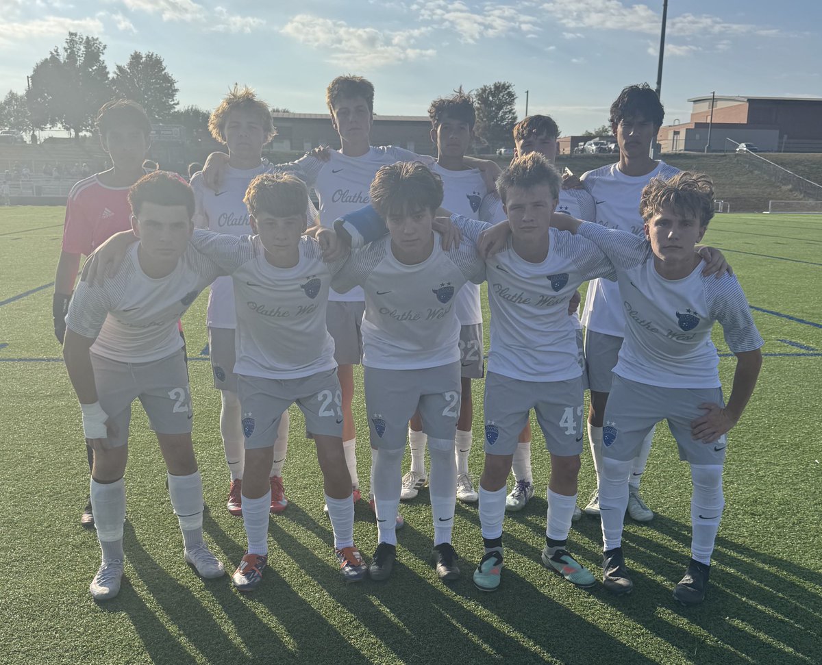 JV moves to 11-1 w/ 5-2 v Mill Valley! Young MOTM with a goal and buzzing around in different positions! Goals: Corbin, Schurz 2, Swank, Young
Assists: Steide 2, Corbin, Garey, Miller <a href="/MattTrumpp/">Olathe West Soccer</a> <a href="/aweb9/">Andy Weber</a> <a href="/ADButlerOW/">ADButlerOW</a>
