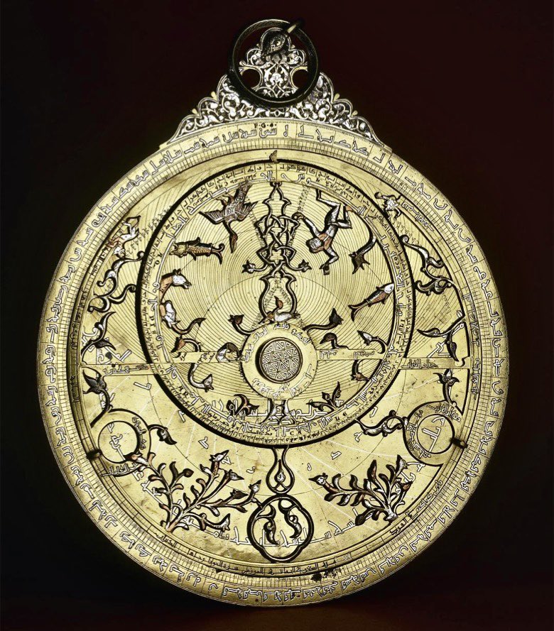 JuanAstrolab's tweet image. ¿Saben qué es más bonito que un Astrolabio?

¡Exacto, otro Astrolabio! 

#AstroActitud 🌐🧭🌟
#Astrolabio #Astrolab #Astrolabe #Astrolabico #Astrolabiosamente #historyofscience #medievalart #constellations #stars #astronomy #HistoriaDeLaAstronomía #navegación #space #estrellas 🧭