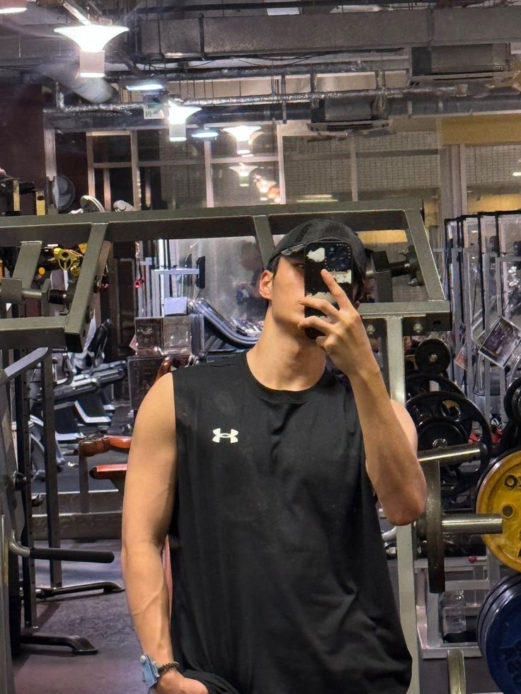junseompreg's tweet image. i’m really curious who’s gonna be junseo’s gym buddy in ald1