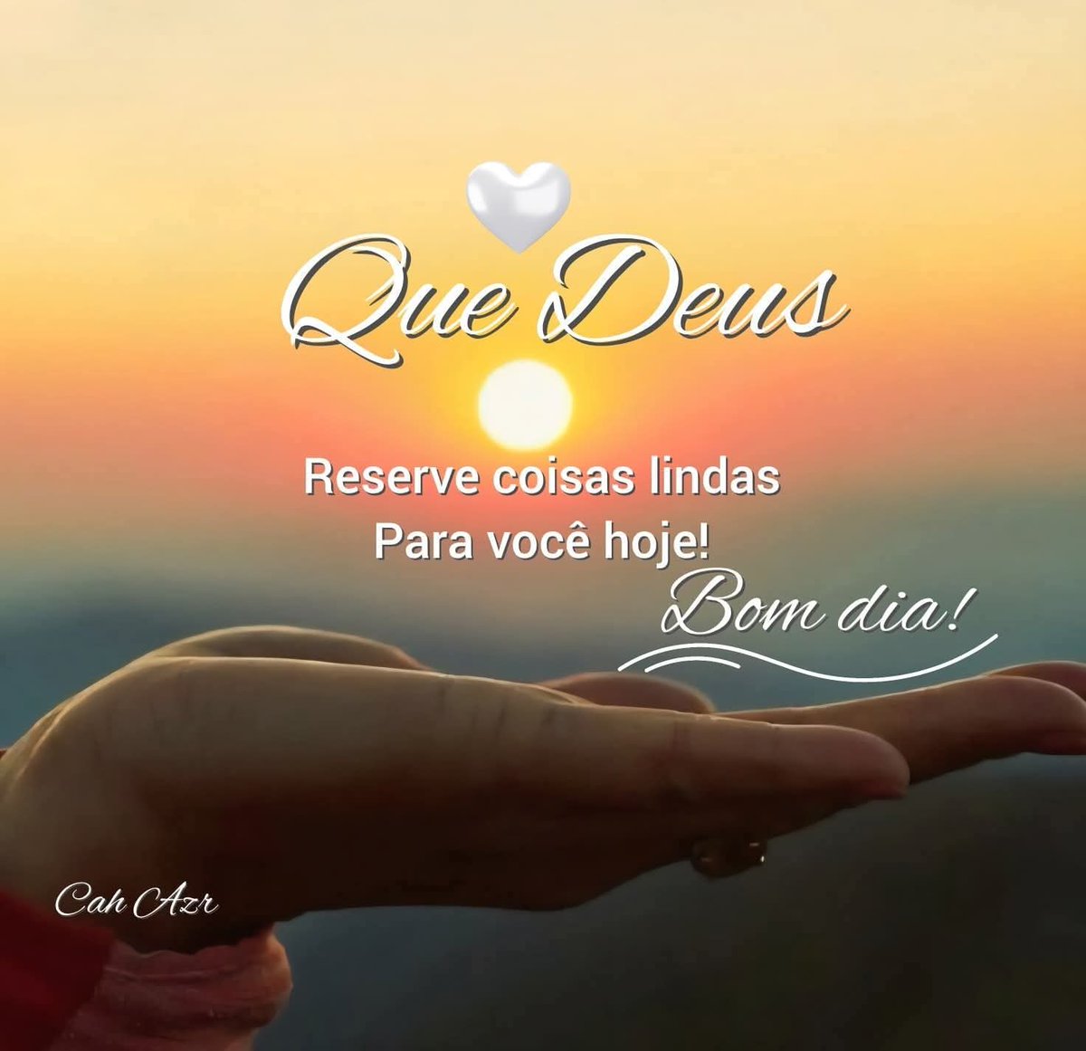 Silviahregio2's tweet image. Bom dia 🌷 🌷 🌷 

Felicidade é assim. Pra quem ainda não entendeu a parte da história. Ser feliz todos os dias vem de alma. Não significa exagerar. Ou inventar. Ser feliz é aceitar o que acontece na vida. Ser feliz é ser honesto. Ser feliz é ter dignidade. Ser feliz é abrir os…