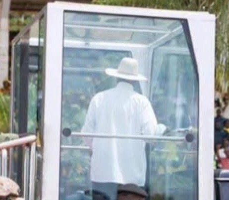 IamBradleyCarl's tweet image. How a hacker sees your information when you tap his link to download antivirus💀😂