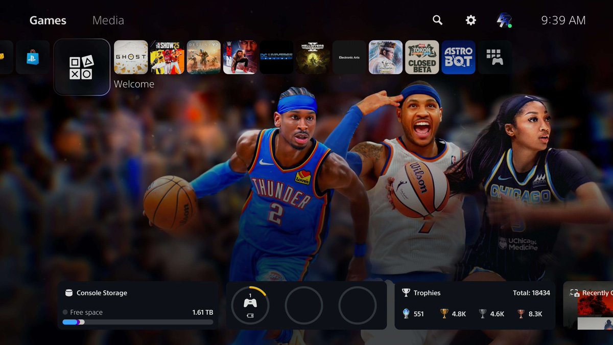 ErikInCt_'s tweet image. Two new animated backgrounds have appeared for the #PS5 Welcome page.

They are in the games tab.