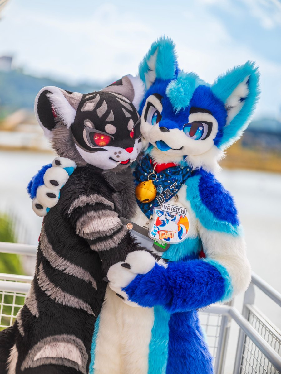 DatBlueHusky ๐ @FWA @AC (@datbluehusky) on Twitter photo Cat cat cat cat cat #FursuitFriday
๐ธ <a href="/CaptainChaotika/">๐ป ๆททๆฒ็้้ท โก๏ธ AFC</a>
๐ <a href="/AzukiKemono/">Azuki ๐ MFF</a> Cat cat cat cat cat #FursuitFriday
๐ธ <a href="/CaptainChaotika/">๐ป ๆททๆฒ็้้ท โก๏ธ AFC</a>
๐ <a href="/AzukiKemono/">Azuki ๐ MFF</a>