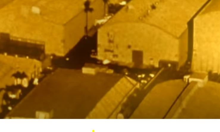 When you see this and know its gunna be a warner brothers picture >>>>>>>