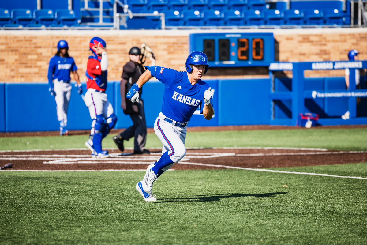 18 innings of baseball at Hoglund tomorrow afternoon!

• FREE and open to the public 🎟️
• No concessions but fans are allowed to bring in outside food/drink 🍿🥤
• Sunshine and 80 degrees ☀️

#RockChalk