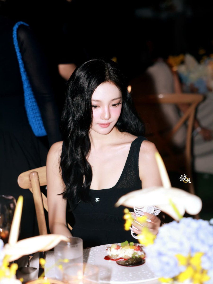 aureabbit_1023's tweet image. NINGNING — 250606 VOGUE 晚宴
#ningning #宁宁 #宁艺卓 #寧藝卓 #寧寧 #닝닝 #aespa #NINGNING