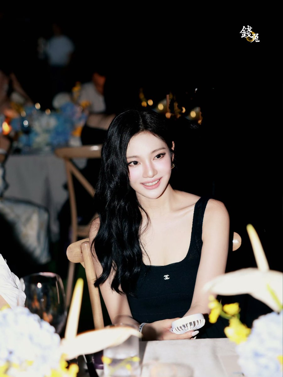 aureabbit_1023's tweet image. NINGNING — 250606 VOGUE 晚宴
#ningning #宁宁 #宁艺卓 #寧藝卓 #寧寧 #닝닝 #aespa #NINGNING