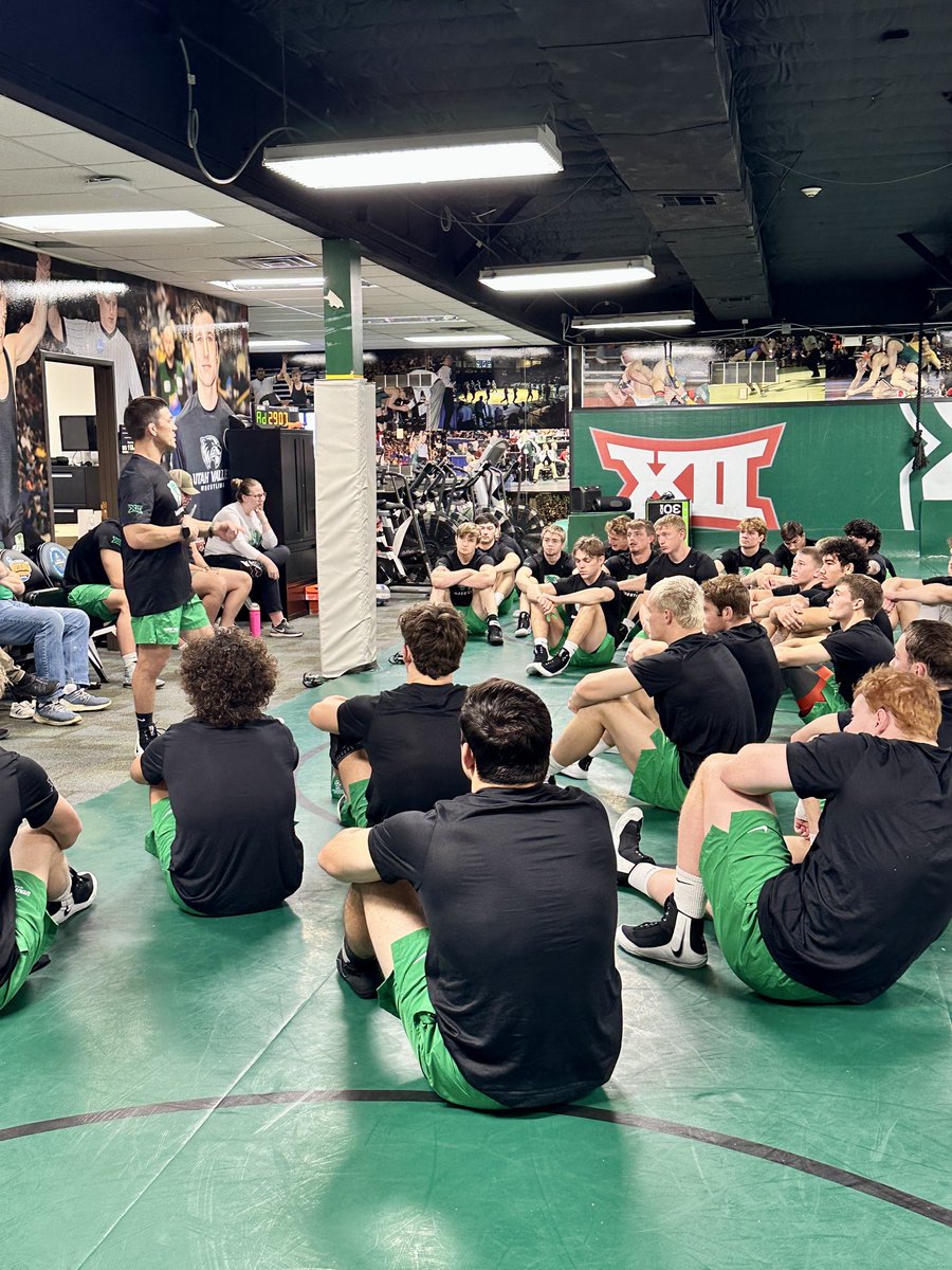 UVUwre's tweet photo. First official practice of the season… we’re coming for it 🫵

#GoUVU | #ValleyForged https://t.co/AJTBWDv4Os