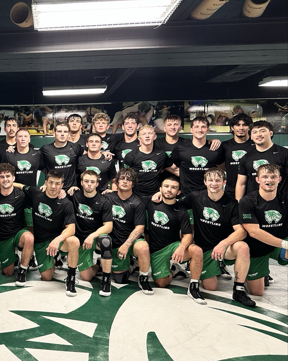 UVUwre's tweet photo. First official practice of the season… we’re coming for it 🫵

#GoUVU | #ValleyForged https://t.co/AJTBWDv4Os