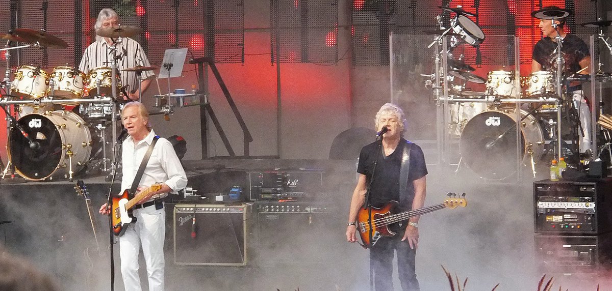 RIP #JohnLodge of the #MoodyBlues. We were lucky to see them at #MeijerGardens back in 2014.  allthingsgr.blogspot.com/2014/08/the-mo…