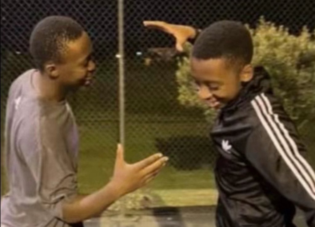 Esmart26's tweet image. It’s time, pàste ur handle let run it up