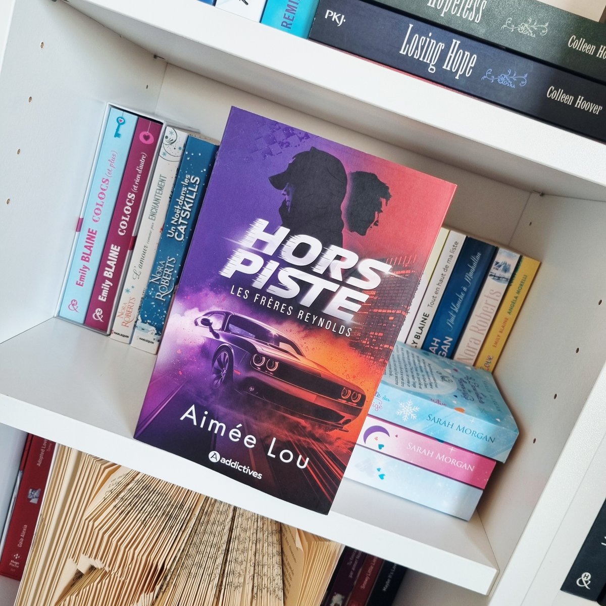 #Chronique sur le roman Les Frères Reynolds, tome 3 : Hors Piste d'Aimée Lou aux <a href="/ed_addictives/">Editions Addictives</a> 📖

Un troisième tome au ton très différent des précédents, avec une relation prof/élève interdite que j’ai adorée ! 🩷

fifty-shades-darker.fr/2025/10/les-fr…