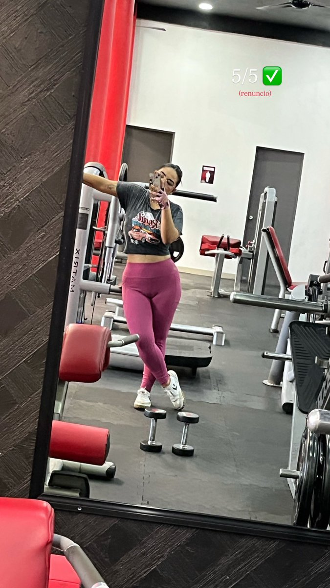 jenlomasc's tweet photo. Todo padrísimo pero ya en viernes cuesta como el doble 😒 https://t.co/I85EOYmQP2
