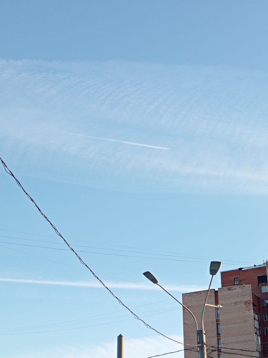 RohitMishra2024's tweet image. 🇷🇺🚨This is just insane!! Skies of St Petersburg in Russia being sprayed by heavy chemtrails!! 🛩️🛩️💨💨

@nogps1 @Anna07238174 @Chemtrail101 @Demo2020cracy @BGatesIsaPyscho @GokMedresesiiii  @cjbakermd @Bars4Daze @DanFourTruth @fotografo_John @WIZDOMETRY