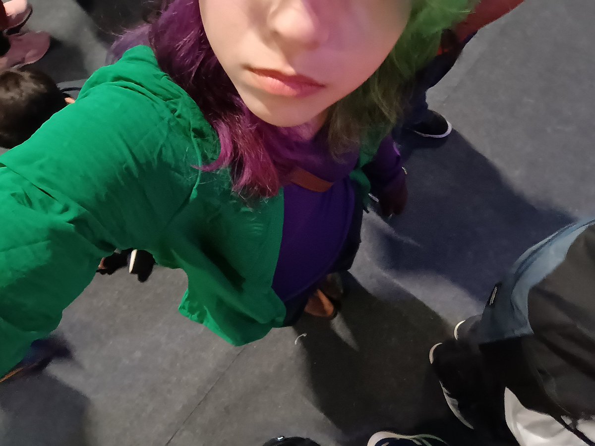 ELFO NASCEU E NASCEU TA BGS
<a href="/MeioElfoGamer/">Meio Elfo</a>