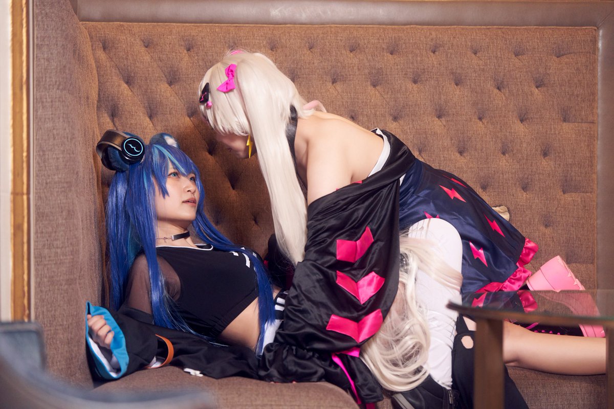 ohayohina's tweet image. ask and you shall receive 💁‍♀️ 
more Lia x Uruka for you all

Lia: @rubebuns   📸: @meiguro