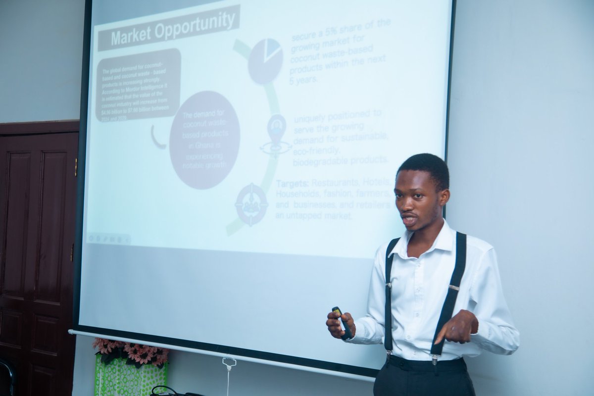iam_foligh's tweet photo. Preaching the good news of MycoconutStuff Ghana to Officials from @British_Airways and  @comicrelief  on Wednesday. Thank you @SYNDGhana for this great Opportunity. @YGEGhana 

@mycocostuff_gh 
#greenentrepreneurs https://t.co/0YVfqopqlH
