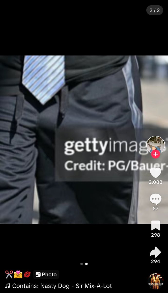 ACTINGBITCH's tweet photo. "Some hot bitches enjoy it when I am papped out and about wearing my strap!  Can you see the bulge?" https://t.co/DfjhsvuNUY