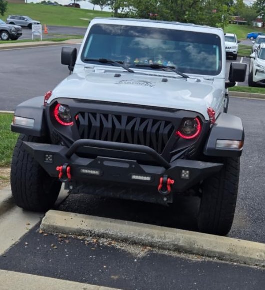 RedWolf_19's tweet image. Don&apos;t get mad bro ...
It&apos;s the #weekend

#holidayweekend #frontend #Friday #FrontEndFriday #Jeeplife