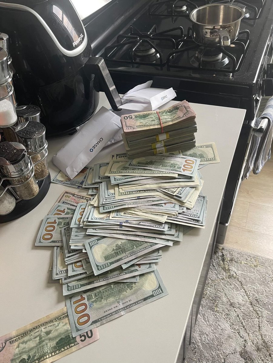 Blessed (@idblessd) on Twitter photo 