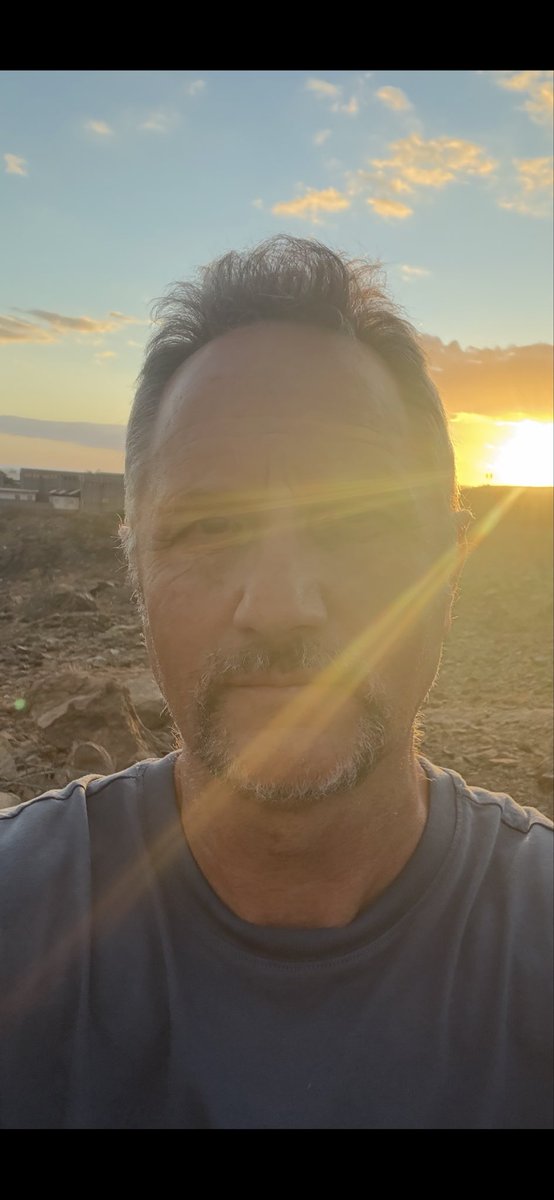 500greatalbums's tweet image. The sun shines on the righteous #travel #photograghy #sunset #sunsetphotography #espana