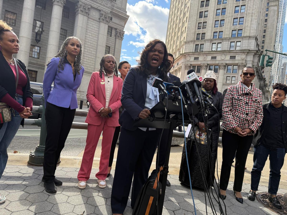 AMBichotte's tweet image. Today we stood united in defense of democracy and the rule of law. Trump's weaponization of power must be called out. We proudly stand with Attorney General Letitia James—truth and justice are not partisan. @mayawiley @ZohranKMamdani #DemocracyMatters #StandWithTish