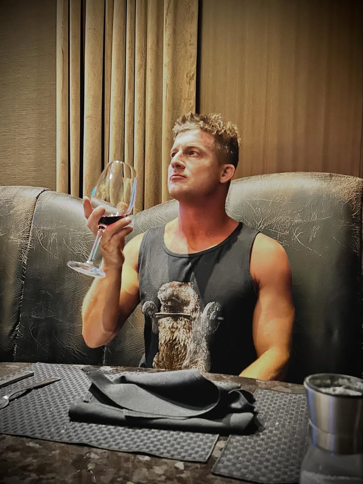 DTFDevlin's tweet image. shallow and pedantic.