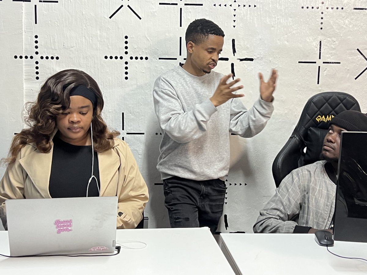 TheCortexHub's tweet photo. It’s almost go time! The MCP Hackathon Africa 2025 Bootcamp kicks off tomorrow, 11 Oct 2025, at 10:00. Inviting all registered participants to join Discord to get updates &amp; find the Bootcamp Session joining link 👉🏽 https://t.co/dEGiMYUdqr

#MCPHackAfrica #MCPHackBootcamp #ai https://t.co/tzsXiLCYcO