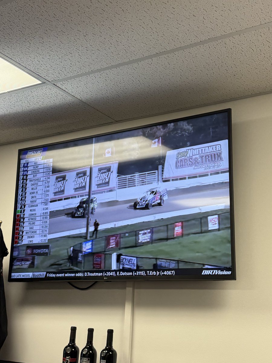 ChrisBlair4B's tweet image. Another day and more @dirtvision coverage of @SuperDIRTWeek on at the office.   #multitask