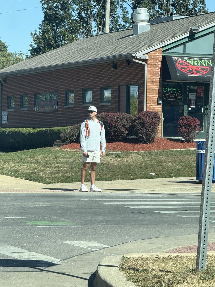 Gary Ross tweet media