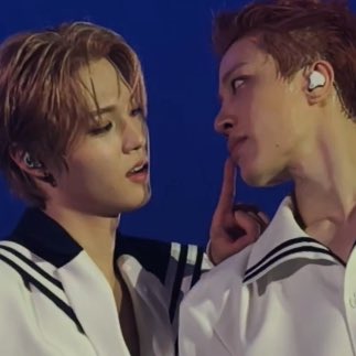 dobibimgirl's tweet photo. the tease and their never ending almost 😚 agenda! https://t.co/S6hkLiC6FX