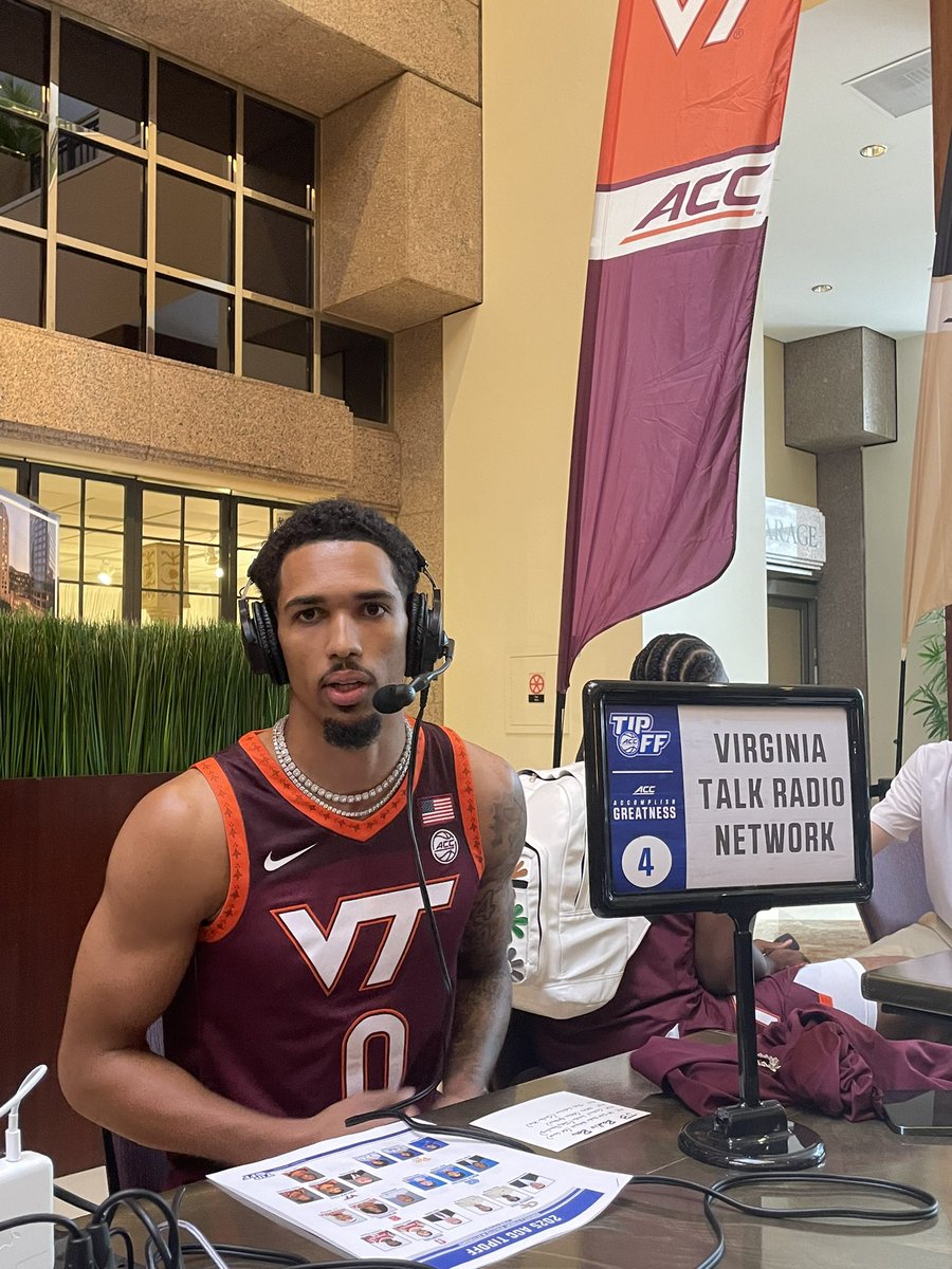 FastLaneEdLane's tweet photo. STR8 to it today in The Fast Lane: @tj_wilkerson8 with some weekend #CFB + #NFL pix then our #ACCTipoff chats with #VirginiaTech #Hokies MBB @CoachMKYoung & G Jailen Bedford…#UVA #GoHoos WBB @UVACoachMox & MBB @CoachRyanOdom! Peep photos for how to listen!! https://t.co/cjI1aahZa9
