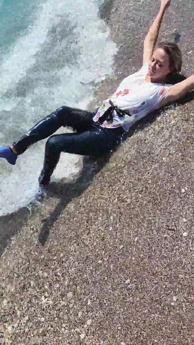 GetYourSnaps's tweet photo. Bella takes a fully clothed dip in the sea ππ¦
Spontaneous, fun & filmed in vertical FHD β perfect for mobile!
Watch it all on Patreon π
https://t.co/u8iOC1Phcs
https://t.co/pRAw3pwj6y
#Wetlook #Bella #SeaSoak #OnlyWAM #GetYourSnaps #PatreonExclusive https://t.co/suYh4QCKDi