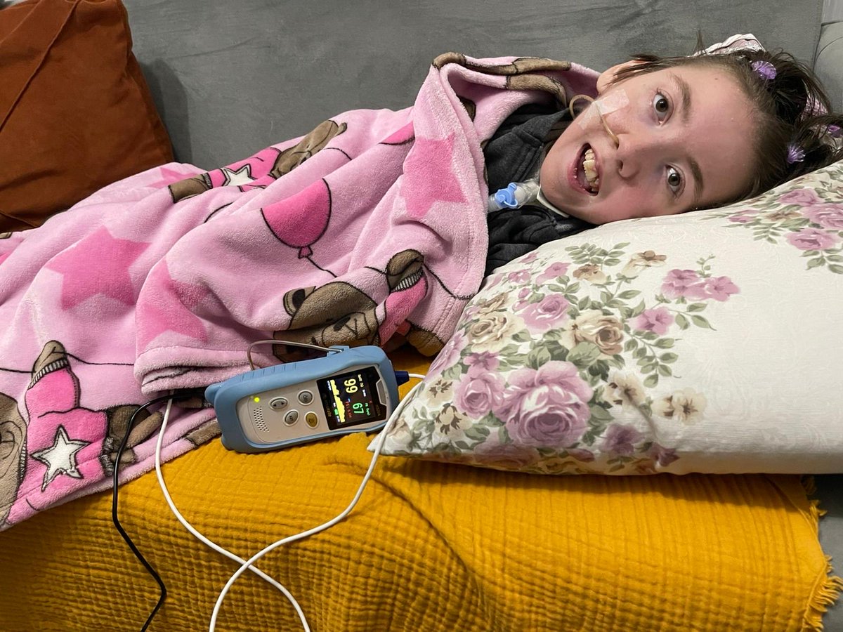 Biri sana derdi ile gelmişse onu asla geri çevirme. Çünkü o Allah’a gitti Allah’ta sana gönderdi. Sesini duydu duyurdu 

Allahım bize inşaallah olur diye dua ettiğimiz herşeyin çok şükür oldu sevincini yaşat. Kızıma güç kuvvet bizlere sabır ver. Muhtaçlığımız yalnız sana olsun