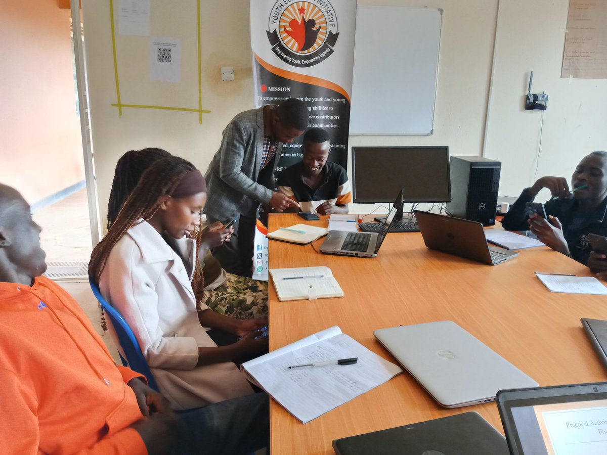 YouthElevationi's tweet photo. Today we held a successful #Digital #Skills #Mentorship on #Digital #Communication, focusing on #PersonalBranding and leveraging social media for #visibility &amp; #Employment @UNDPUganda, @DefendDefenders @TheGCSP , @NCHRD_UG https://t.co/beY7SjYp5j