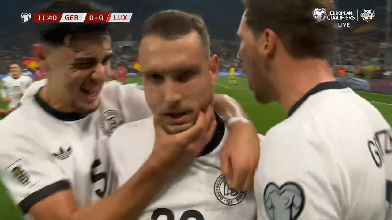 David Raum's first international goal for Germany is a glorious free kick 🎯🇩🇪