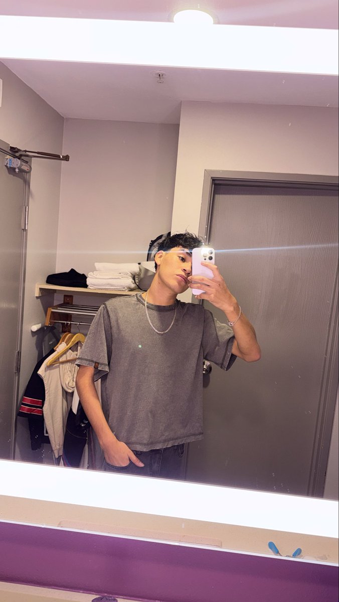 KevinOrdoes8's tweet photo. Holaa volví 👺 https://t.co/XARPwxCdu6