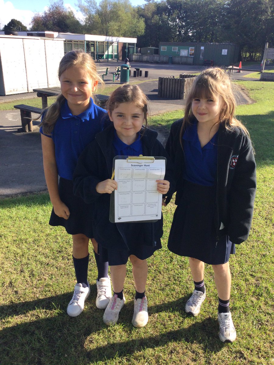 MissWinnardSTM's tweet image. A fun scavenger hunt this morning in the lovely sun☀️ #STMPE