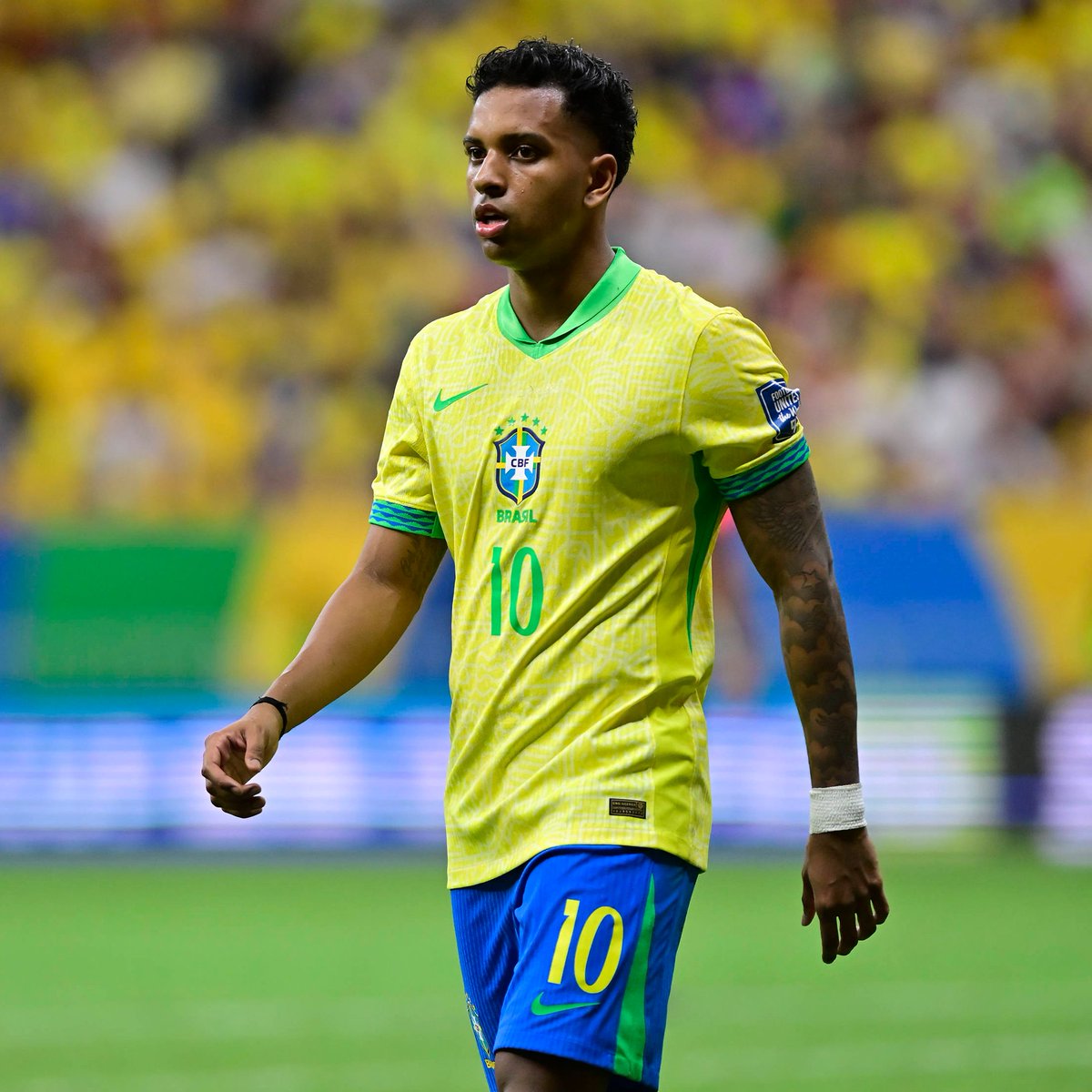 SofascoreBR's tweet image. 🔎 Rodrygo é o artilheiro da Seleção Brasileira no ciclo para a Copa do Mundo 2026! 🇧🇷🔥

⚔️ 22 jogos
⚽ 8 gols
⏰ 221 mins p/ participar de gol
🥅 60% conversão de grandes chances (!)
🧠 5 grandes chances criadas
🔑 26 passes decisivos
💨 27 dribles certos
💪 93 duelos ganhos…