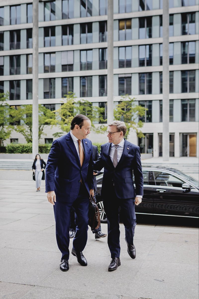 #Panama ist ein bedeutender Wirtschafts-, Handels- und Wertepartner in #Zentralamerika. Unsere guten Beziehungen wollen wir weiter ausbauen.
<a href="/AussenMinDE/">Johann Wadephul</a> mit 🇵🇦 <a href="/javierachapma/">Javier Martínez-Acha Vásquez</a> .(1/2)