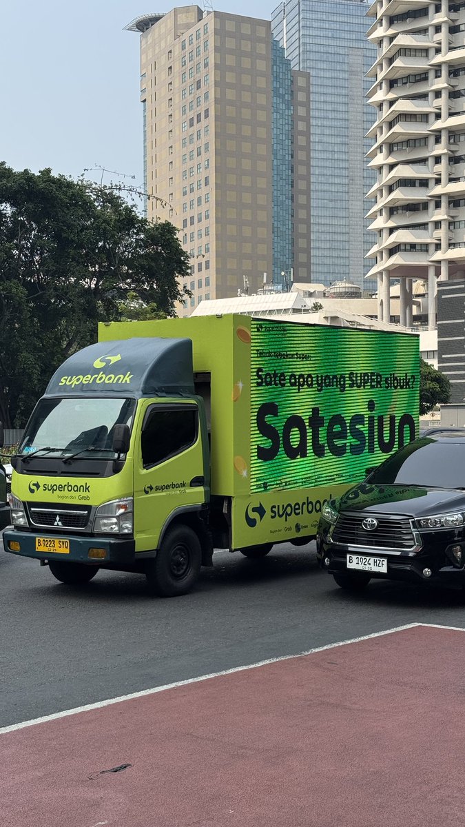 Cuma modal foto bisa dapet 50k. Buruan deh cari ni mobil trus foto dan post