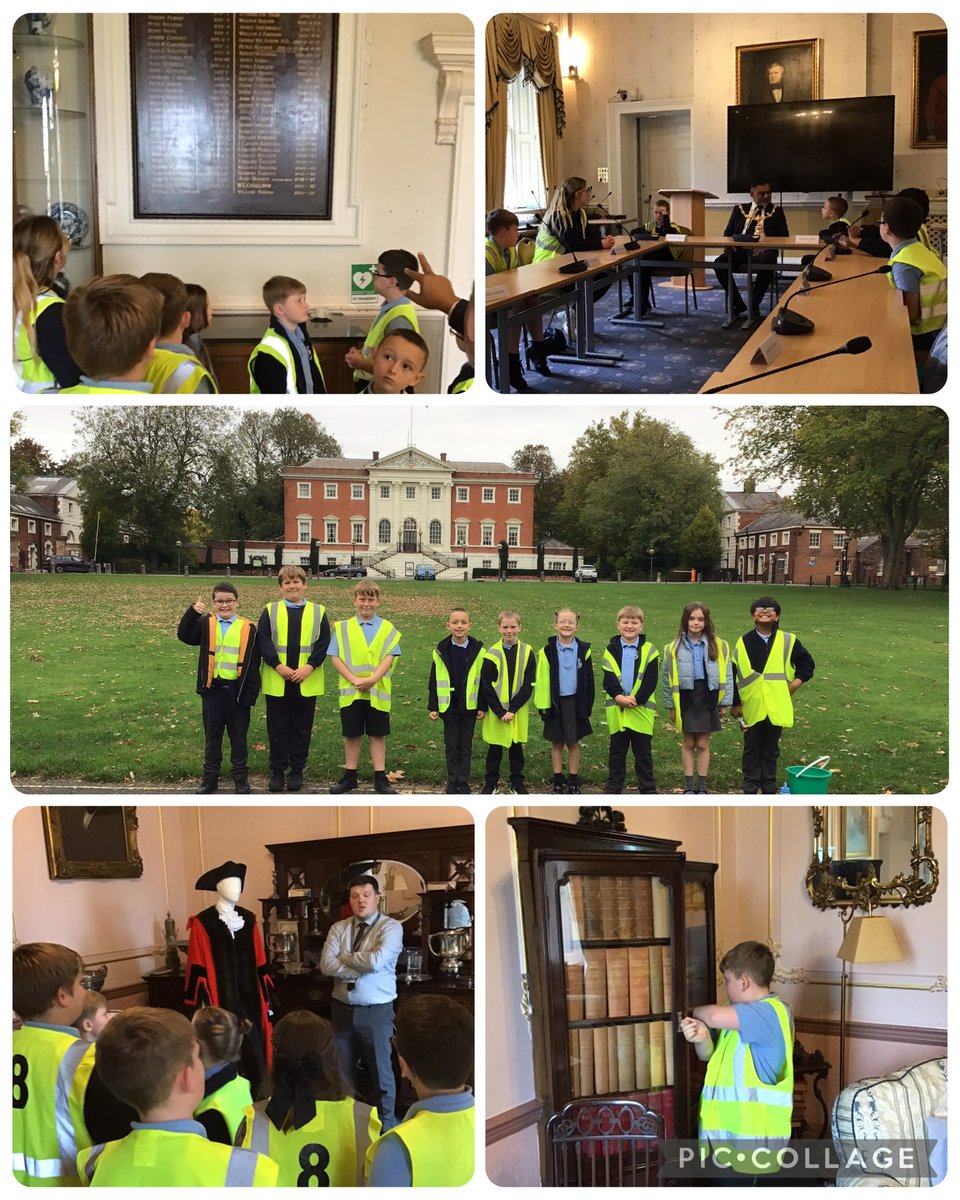 StAugustinesCPS's tweet image. KS2 school councillors have had a lovely afternoon touring the Town Hall and asking our Mayor questions! @WarringtonMayor #StAugustinesPersonalDevelopment #StAugustinesBritishValues