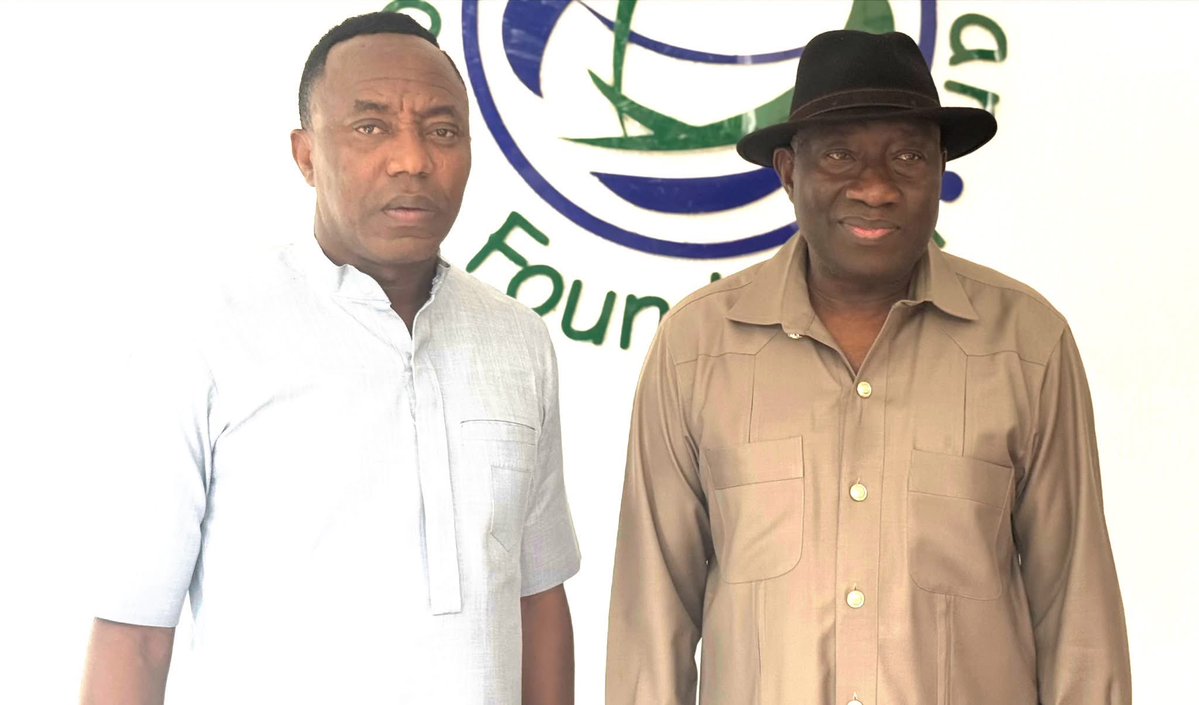Jonathan receives <a href="/YeleSowore/">Omoyele Sowore</a> in Abuja today, with the aim of enlisting the former president's support for Nnamdi Kanu's release.