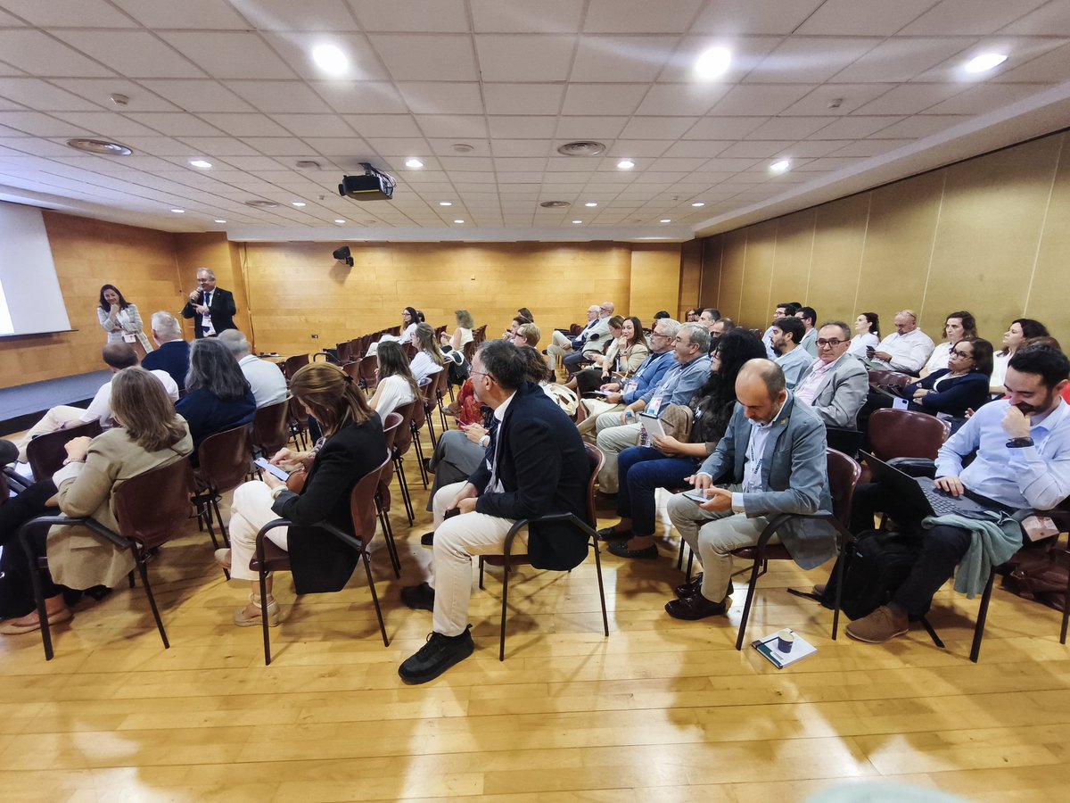 SEMERGENap's tweet photo. 📣El proyecto Carabela AP trata de aportar información y propuestas para crear un nuevo modelo... y poder transmitirlas a los equipos gerenciales.
👉La importancia de contar con los pacientes para escuchar los puntos de mejora en el sistema de atención sanitaria.
#CarabelaAP @rafamanuEl68 @Inma_Cervera #SEMERGEN25