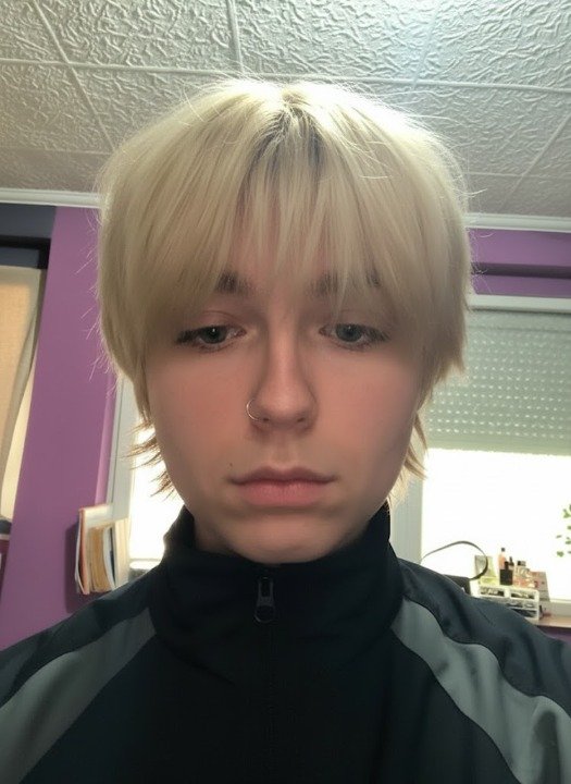 kaiselosh's tweet image. should I go blonde ❓