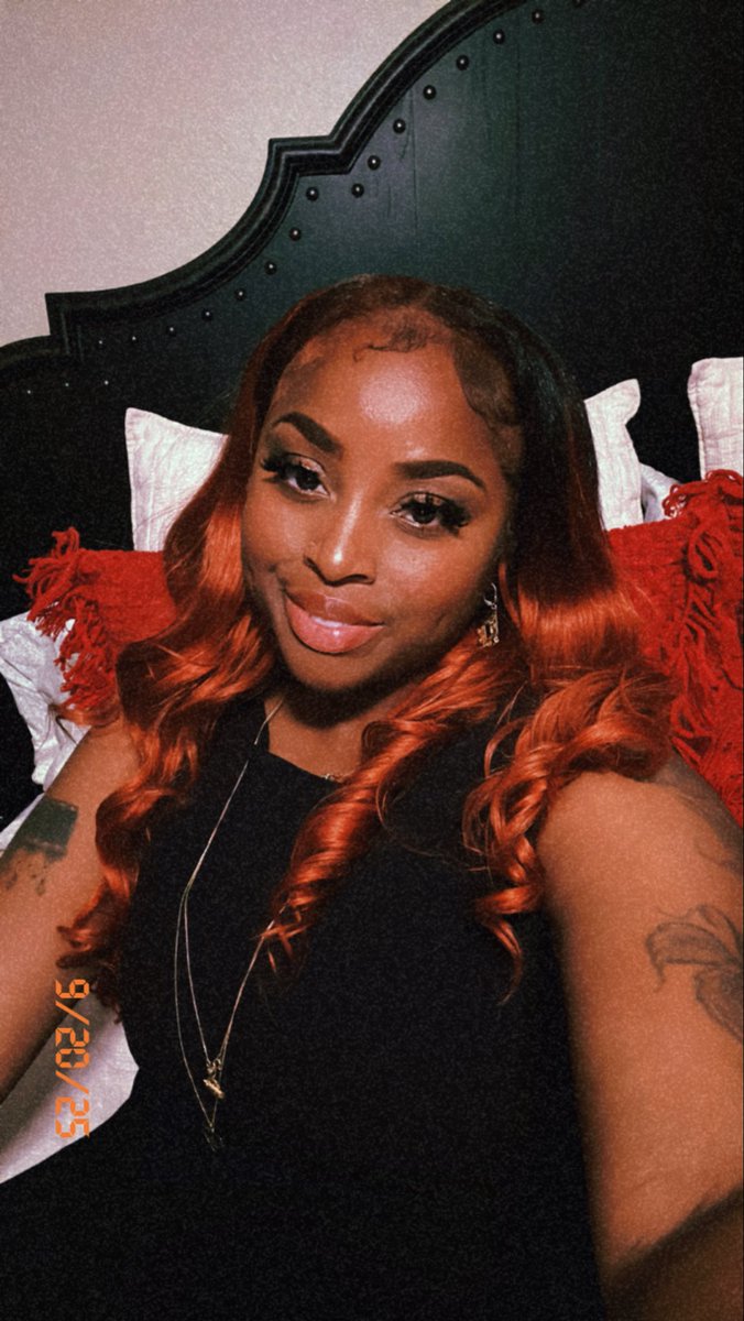 Chef_Shellaaay's tweet image. Fav pics of my dimples to wake u up