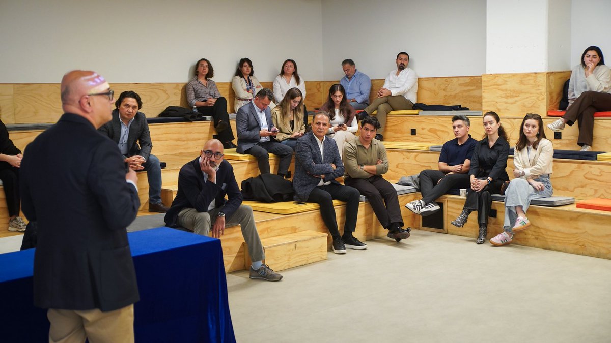 MEF Üniversitesi Rektörü Sayın Prof. Dr. Muhammed Şahin’in açılış konuşmasıyla başlayan “Startup Hukuku ve Finansmanı” etkinliği, startup’lar ve ekosistem paydaşlarını MEF TEKMER’de buluşturdu.
Av. Ender Varlık ve Av. Ali Ulki Arıkan’a değerli konuşmaları için teşekkür ederiz.