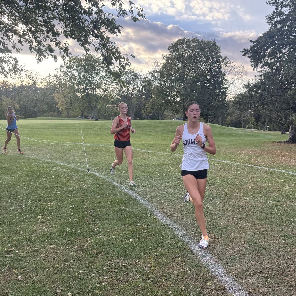 Varsity placed 9th in a loaded 25 Team Meet at Fort Dodge yesterday!  Pacing our Varsity squad was freshmen Hannah Schmitz in a new School Record of 19:21. 
(the school record is set on the Ft Dodge course only)