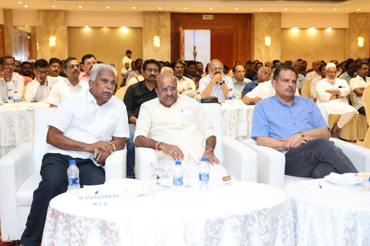 CTDPuducherry's tweet photo. Hon’ble Minister Thiru K. Lakshminarayanan and Chief Secretary Thiru Sharat Chauhan shared insights on the transformative potential of #GST 2.0 in driving equitable growth and promoting Indian enterprise. 
#GSTReforms2025  #GSTBachatUtsav 2/n https://t.co/UqHV0xDXbf